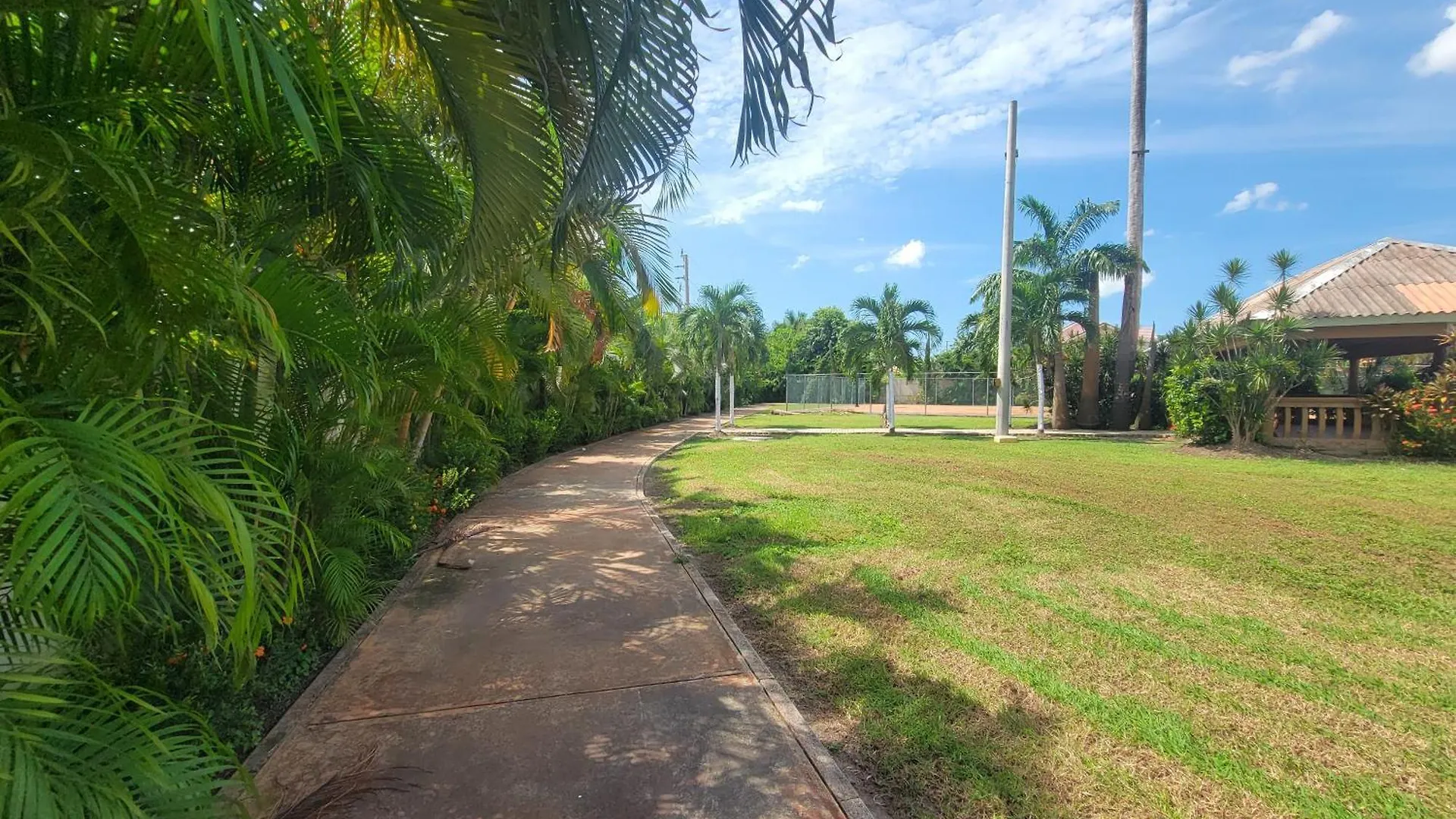 Comfortable Strategic Lodging Quarters Spanish Town 0*,  Jamaica