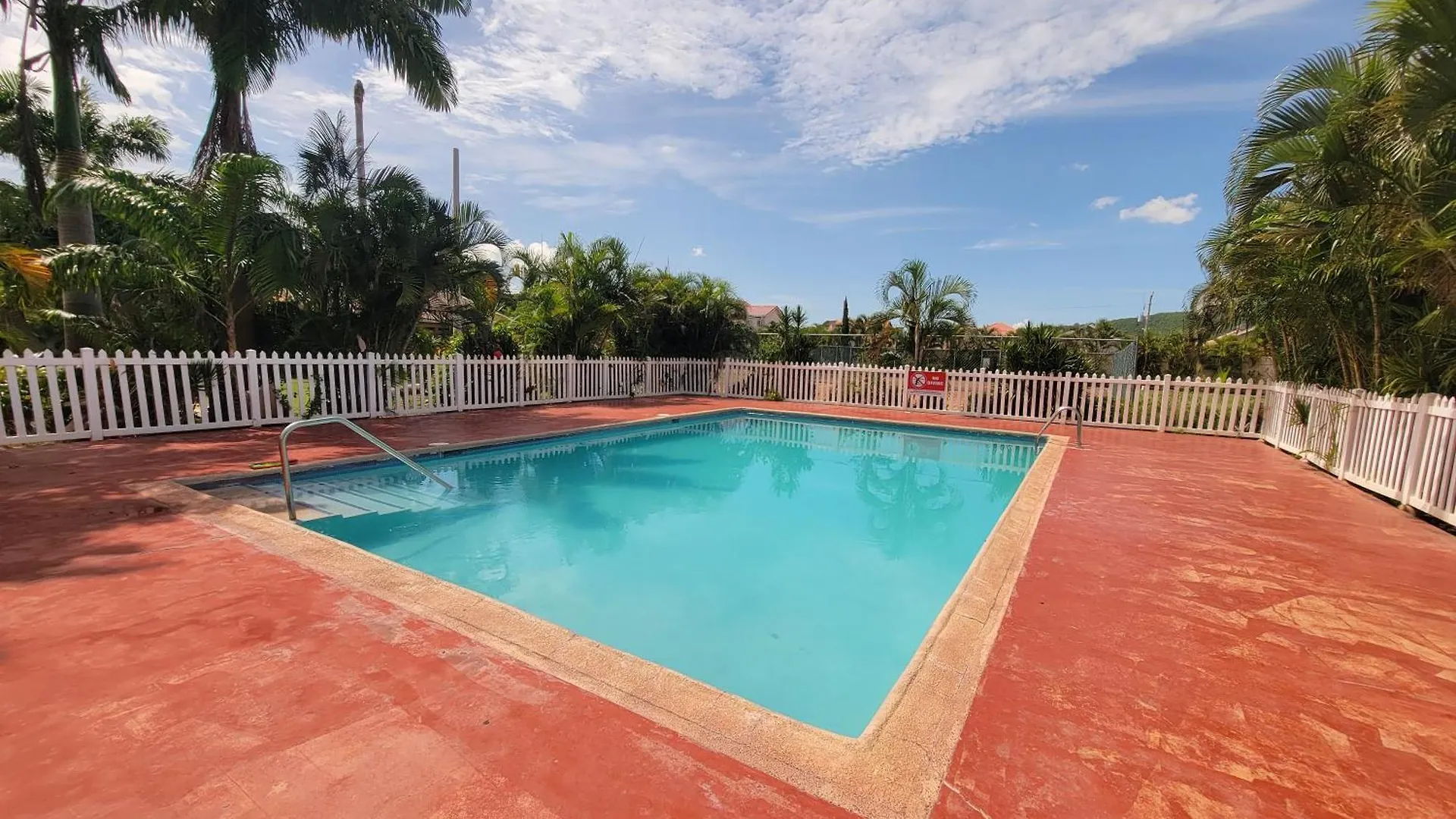 Comfortable Strategic Lodging Quarters Spanish Town Holiday home
