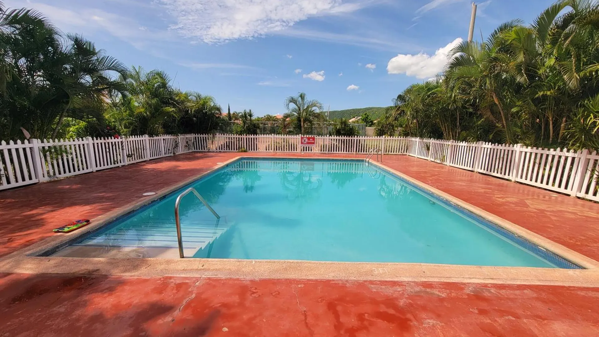 Comfortable Strategic Lodging Quarters Spanish Town